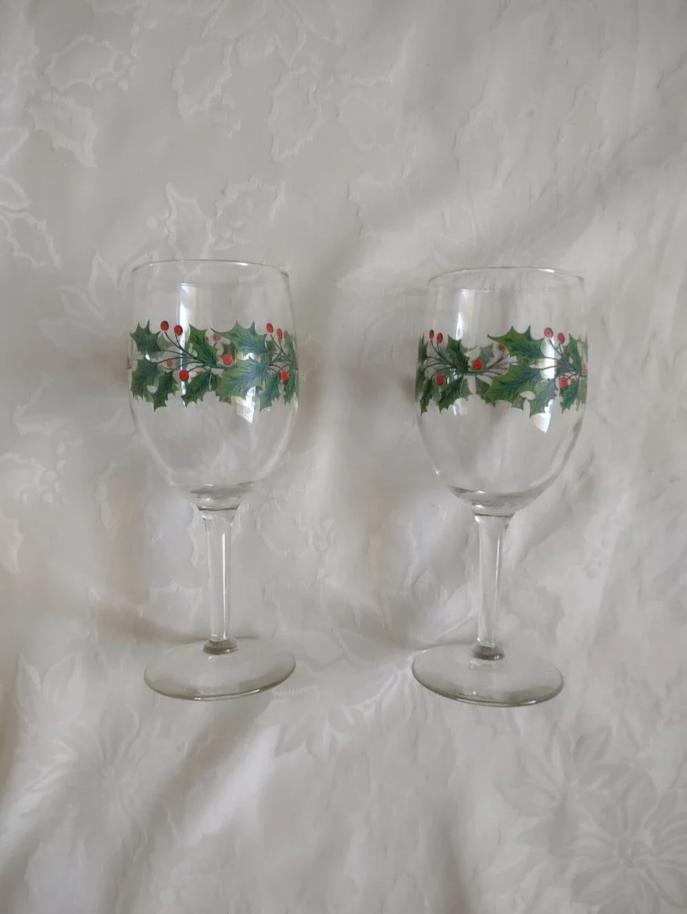 Holiday Holly Berries Hand Painted Stemmed Tall Crystal Glasses Wine Champagne